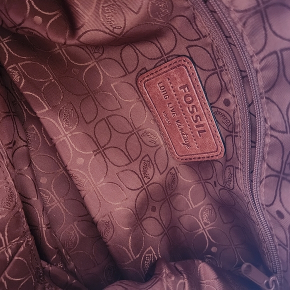 Fossil purse - Picture 4 of 4